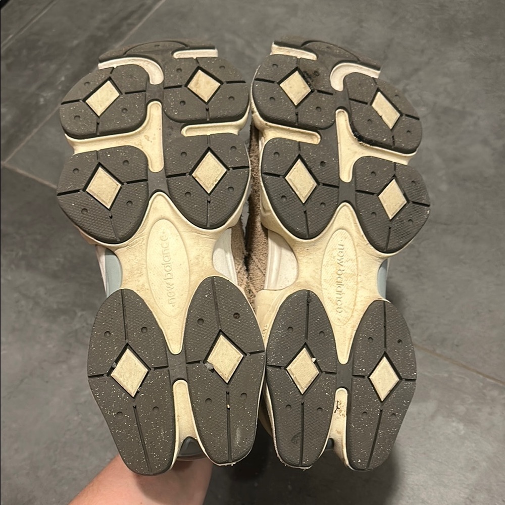 New Balance 9060 sneakers - Picture 4 of 6